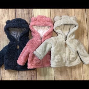 SOLD❤️ Carter’s Sherpa zip-up Cardigan